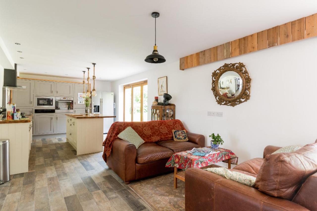 Ferienwohnung The Hidden House Stroud  Exterior foto